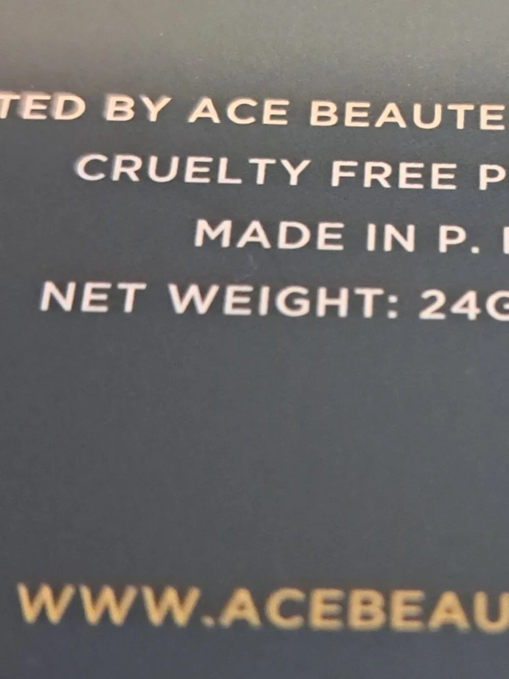 ACE BEAUTE Nostalgia Eyeshadow Palette